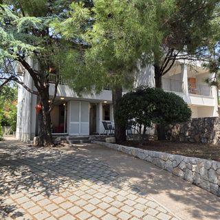 House Hlad Baska (3)