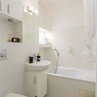 Chic Apartments Warsaw – Stylish & Central, Żelazna Street (4)