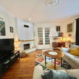 Zabytkowy dom w Podkowie Leśnej (2)