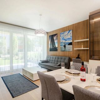 Silverbay Apartman Siófok by BLTN (2)