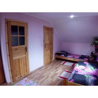 Dom nad Sanem u Asi Średnia Wieś   (3)