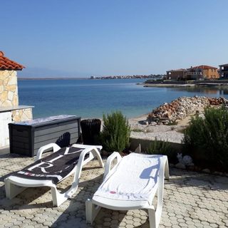 Apartmanok A Tenger Mellett Vir - 25016 (2)