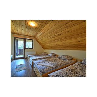 Dom na Skale Rabe, Czarna (2)