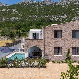 Villa Eden with heated pool Omis (3)