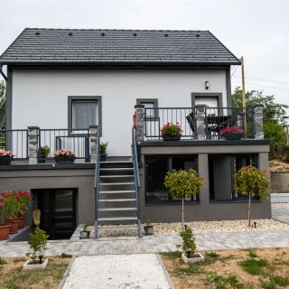 Péntek Apartmanház Nemesgulács (2)