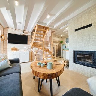 Domki Nad Zaporą w Centrum Soliny Domek Wiejski z jacuzzi (3)