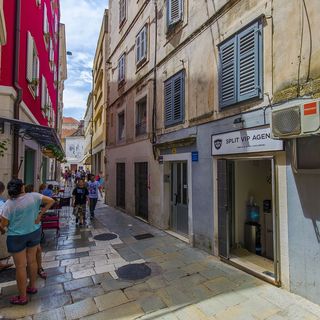 Apartment and Room Old town Split (2)