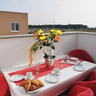 Apartman Nin - CDY338 (2)