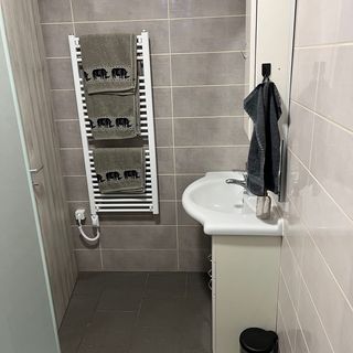 Fiatalos apartman az M0 közelében Budapest (5)