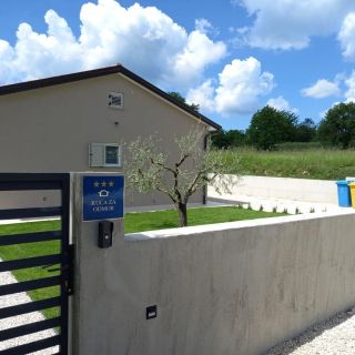 House Holiday house Milotici Tinjan (2)