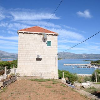 Apartments Loredana Lumbarda (2)