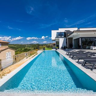 Villa Kim Momjan (4)