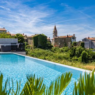 Villa Kim Momjan (5)