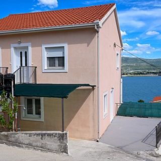 Nyaralóház Parkolóhellyel Mastrinka Ciovo - 25069 (2)