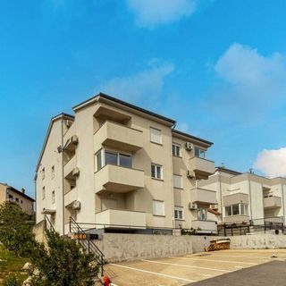 Apartmanok Parkolóhellyel Novi Vinodolski - 25152 (2)