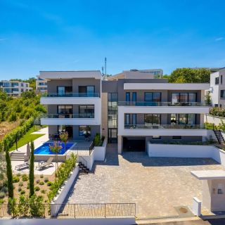 Villa Rova – Deluxe Apartment Malinska (2)