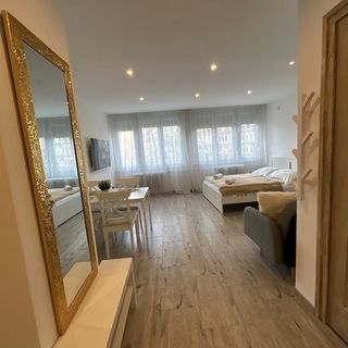 Arany Light Studio Apartman Salgótarján (2)