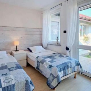 Villa Victoria Rowy (3)