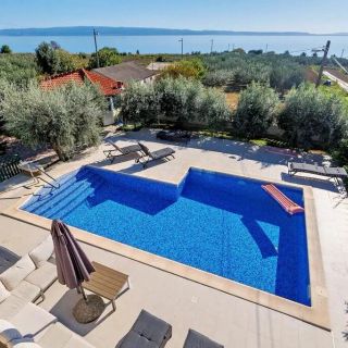 Family Friendly House With A Swimming Pool Split - 25280 (5)