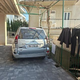 Apartments With Parking Space Makarska - 25328 (2)