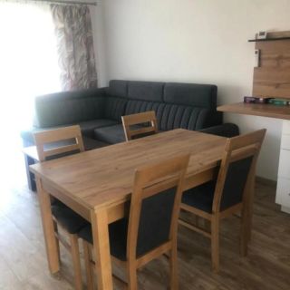 Przystań dla rodziny Tarnów (3)