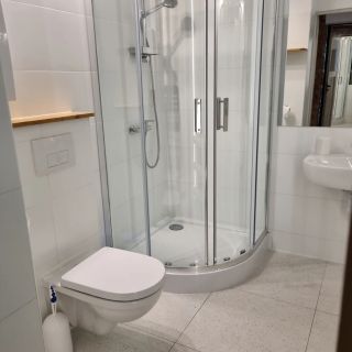 Pokoje i apartamenty przy Sosnowej Poddąbie (5)