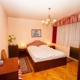 Korona Étterem Panzió Hévíz (5)