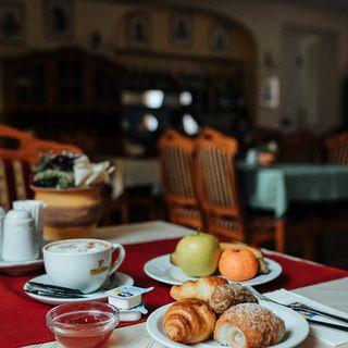 Hotel Korona Wellness Rendezvény & Borszálloda Eger (5)