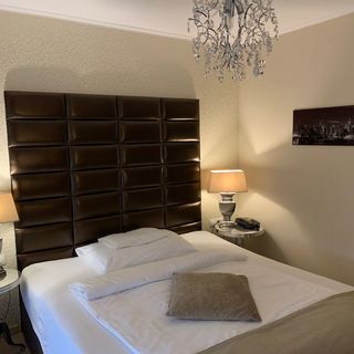 Hunyadi**** Panzió Győr (3)