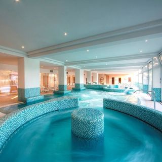 Két Korona Konferencia és Wellness Hotel Balatonszárszó (3)