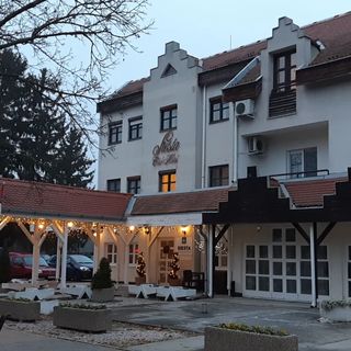 Siesta Club Apartman Harkány (5)