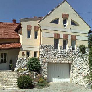 Marci Villa Pécs (2)