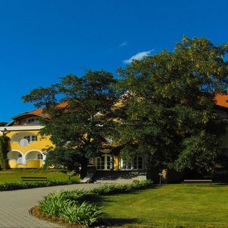 Cseri Kastély Szálloda és Étterem Tótvázsony (4)