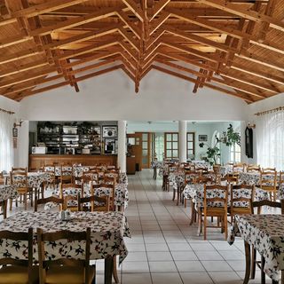 Cseri Kastély Szálloda és Étterem Tótvázsony (5)