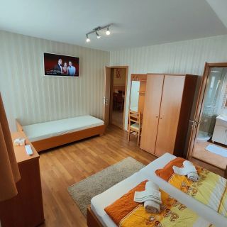 Sárga Apartmanház Balatonfüred (2)