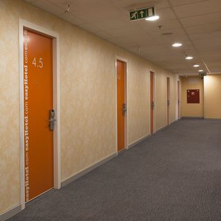 EasyHotel Budapest Oktogon (4)