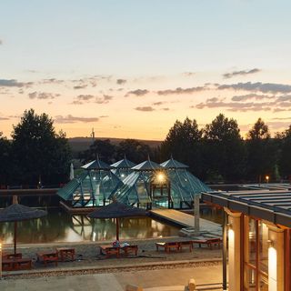 Egri Korona Borház - Borfalu, Wellness Hotel és Kemping (2)