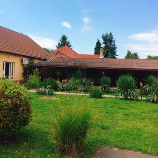 Op-Art Panzió Monor (3)