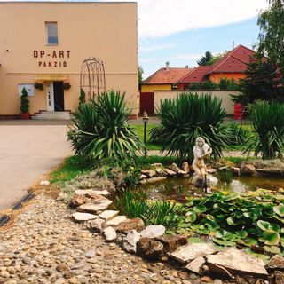 Op-Art Panzió Monor (4)