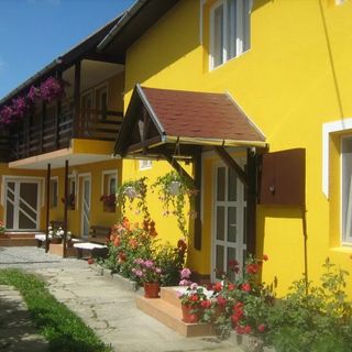 Pensiunea Gabriella Zetea (2)