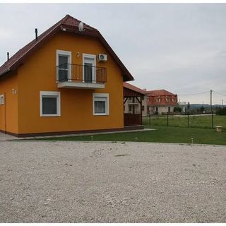 Napartman Kehidakustány (3)