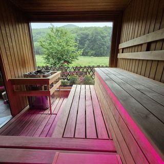 Sólyomvár-lak Komlóska (5)