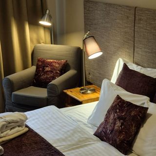 Sólyomvár-lak Komlóska (4)