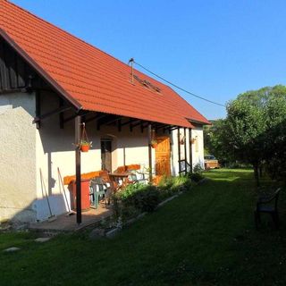 Útulná chalupa za potokom Sklené (2)