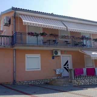Apartmani i Sobe Bionda Senj (4)