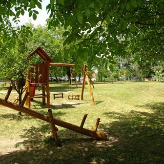 HoldLux Apartmanok Sárvár (3)