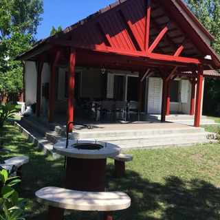 Tieff Apartmanház Balatonszárszó (3)