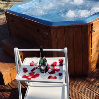 Tieff Apartmanház Balatonszárszó (5)