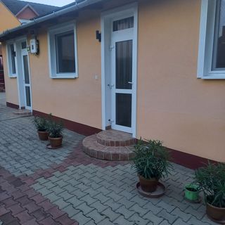 Szőke Apartmanok Hajdúszoboszló (2)