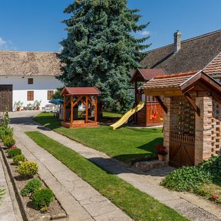 Varázsfészek Vendégház Majs (4)